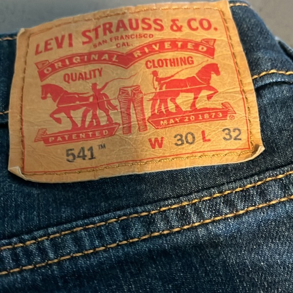 Levi’s Jeans! - Picture 7 of 13
